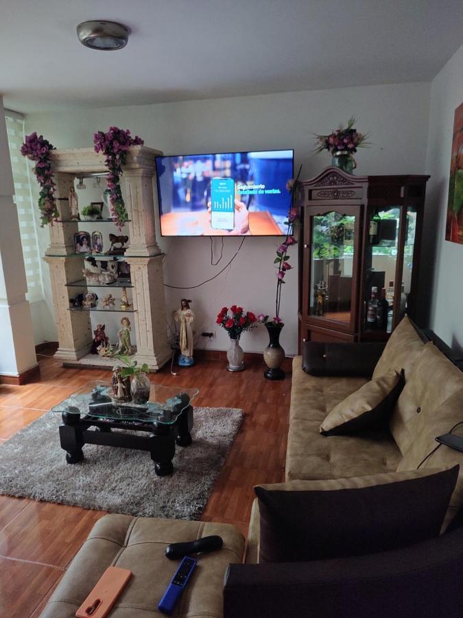 Noras Homestay Laureles Medellín Exterior foto